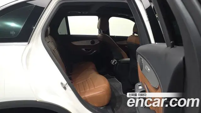Mercedes-Benz GLC-Class 2022 — Şəkil 5/31