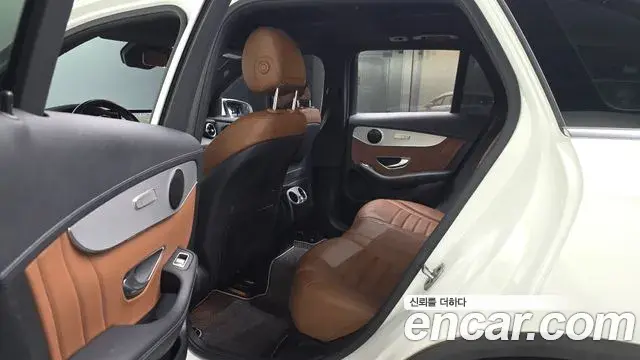 Mercedes-Benz GLC-Class 2022 — Şəkil 19/31