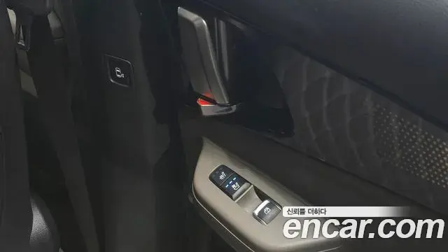Kia Carnival 2025 — Şəkil 10/32