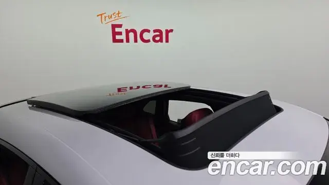 Porsche Macan 2022 — Şəkil 18/30