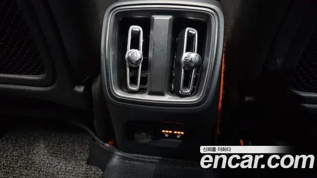 Volvo XC40 2018 — Фото 20/20