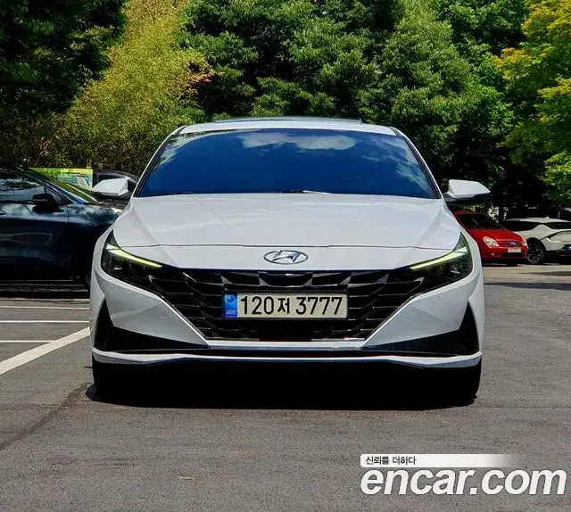 Hyundai The New Avante Hybrid 2023 — Photo 3/20