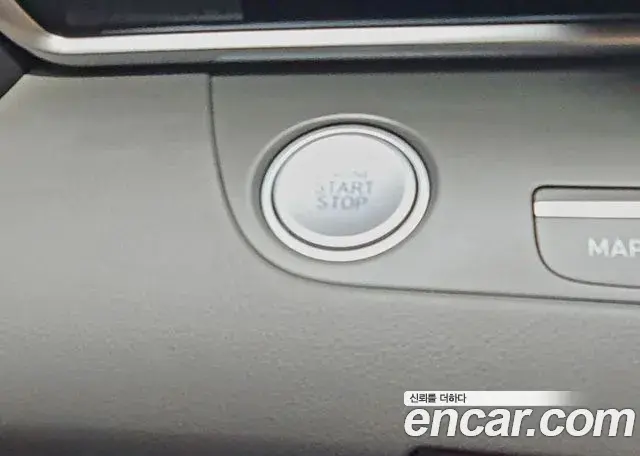 Hyundai The New Avante Hybrid 2023 — Photo 11/20