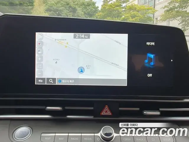 Hyundai The New Avante Hybrid 2023 — Photo 8/20