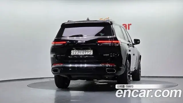 Jeep Grand Cherokee 2021 — ფოტო 4/38