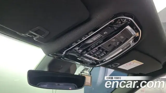 Jeep Grand Cherokee 2021 — ფოტო 19/38
