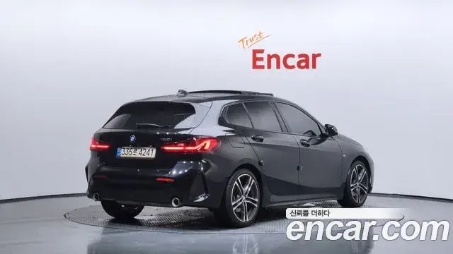 BMW 1 Series 2022 — Photo 20/20