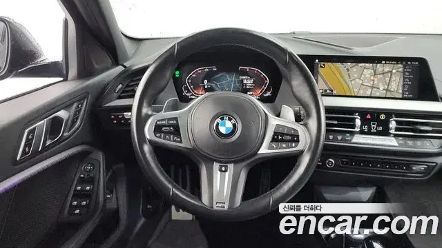 BMW 1 Series 2022 — Photo 13/20