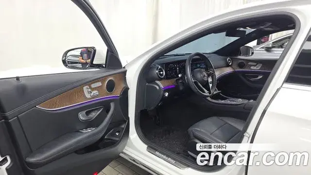 Mercedes-Benz E-Class 2023 — ფოტო 3/20