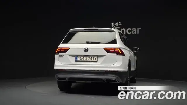 Volkswagen Tiguan Allspace 2018 — ფოტო 13/20