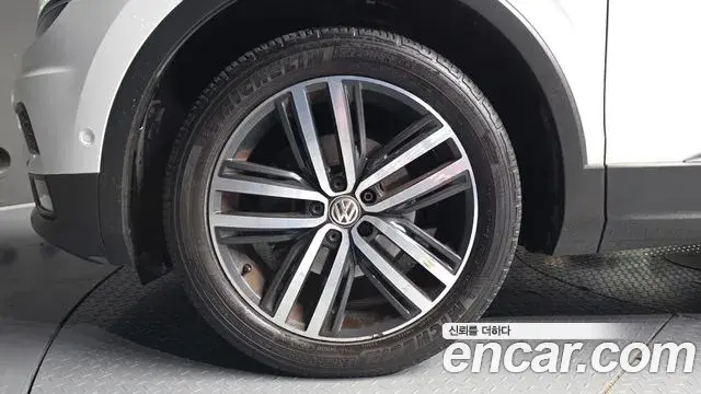 Volkswagen Tiguan Allspace 2018 — ფოტო 1/20