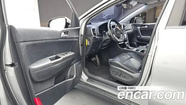 Kia Sportage The Bold 2019 — ფოტო 17/32