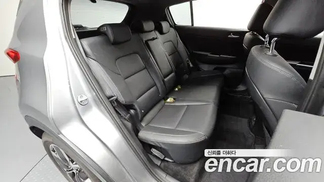 Kia Sportage The Bold 2019 — ფოტო 20/32