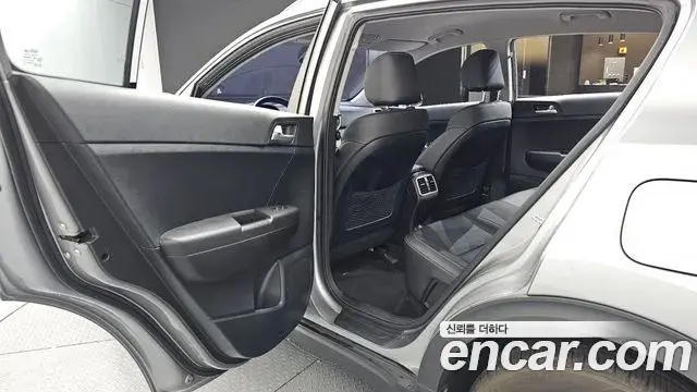 Kia Sportage The Bold 2019 — ფოტო 30/32