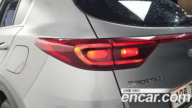 Kia Sportage The Bold 2019 — ფოტო 21/32