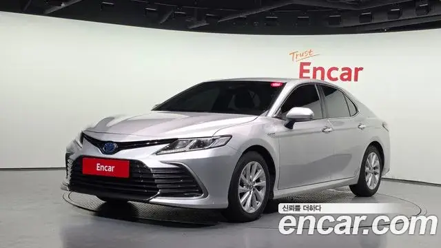 Toyota Camry 2022 — Şəkil 11/20