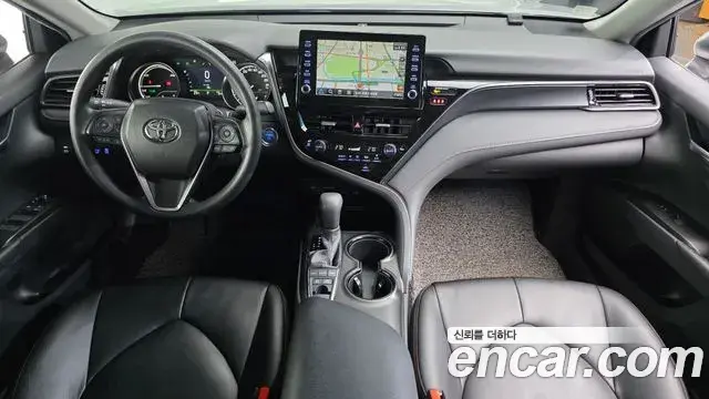 Toyota Camry 2022 — Şəkil 19/20