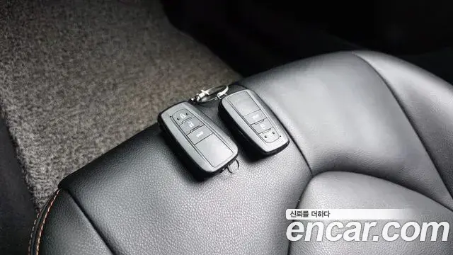 Toyota Camry 2022 — Şəkil 12/20