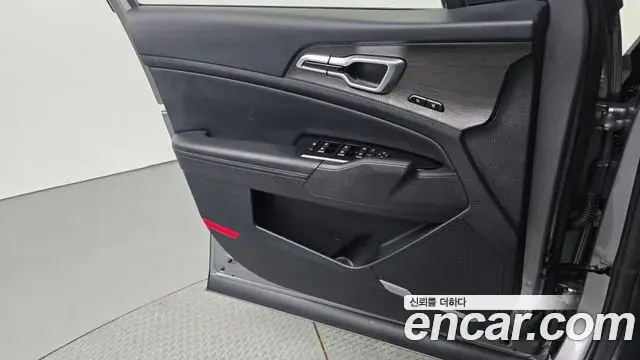 Kia Sportage 2022 — Photo 8/33