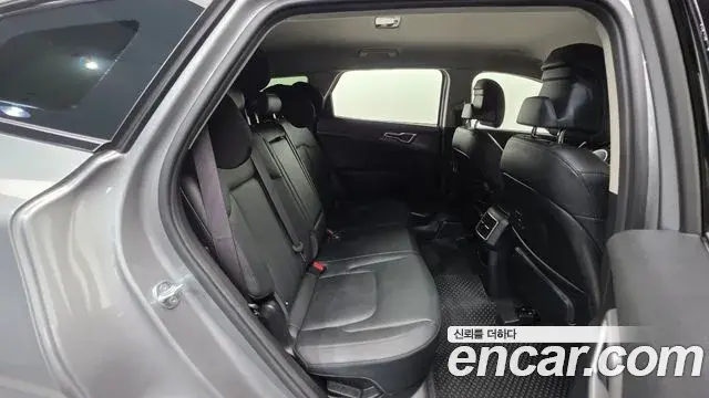 Kia Sportage 2022 — Photo 13/33