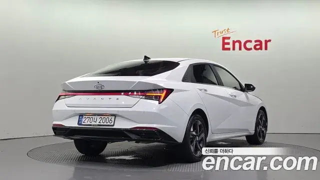 Hyundai Avante 2023 — Фото 1/20
