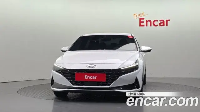 Hyundai Avante 2023 — Фото 2/20