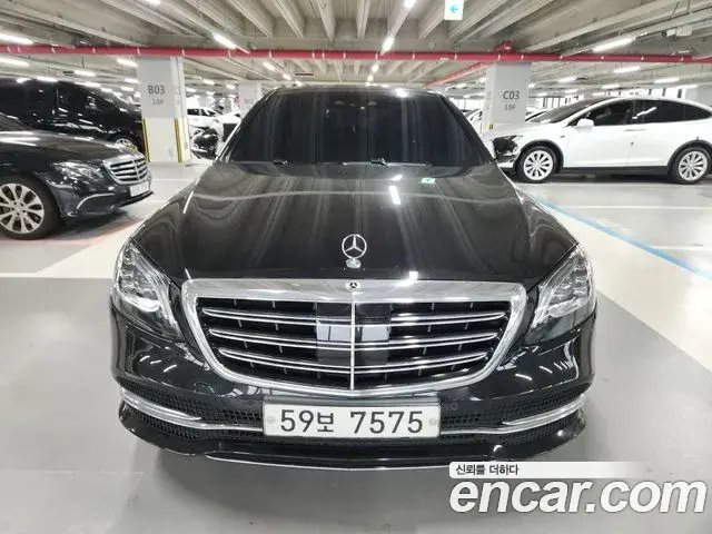 Mercedes-Benz S-Class 2018 — ფოტო 19/20