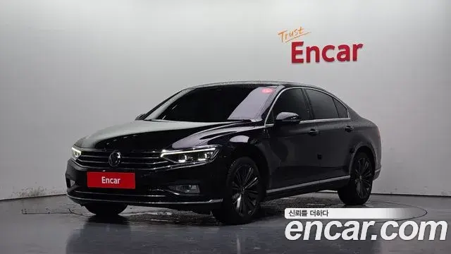 Volkswagen Passat GT 2021 — Фото 1/20