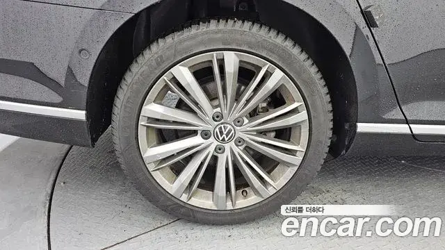 Volkswagen Passat GT 2021 — Фото 5/20