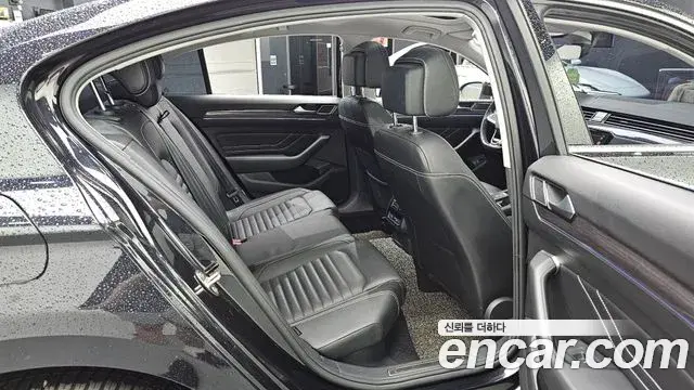 Volkswagen Passat GT 2021 — Фото 12/20