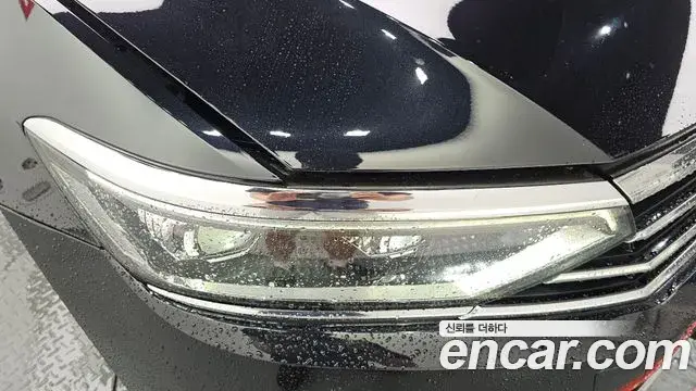 Volkswagen Passat GT 2021 — ფოტო 17/31