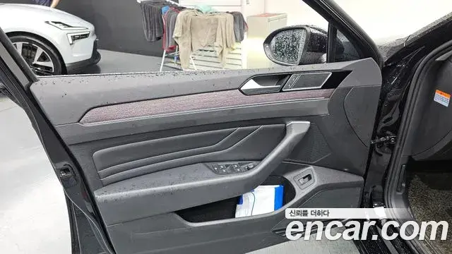Volkswagen Passat GT 2021 — ფოტო 31/31