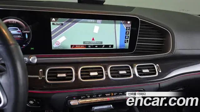 Mercedes-Benz GLE-Class 2021 — Фото 13/20