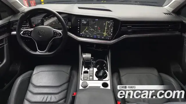 Volkswagen Touareg 2023 — Şəkil 7/30
