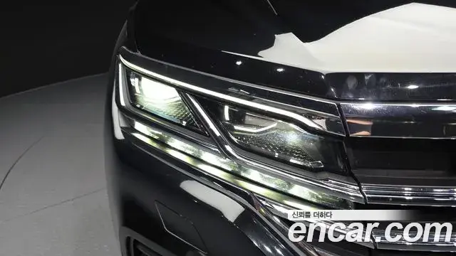 Volkswagen Touareg 2023 — Şəkil 20/30
