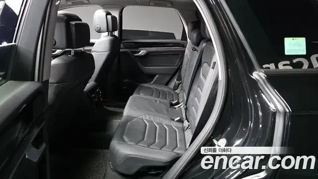 Volkswagen Touareg 2023 — Şəkil 5/30
