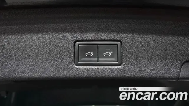 Volkswagen Touareg 2023 — Şəkil 30/30