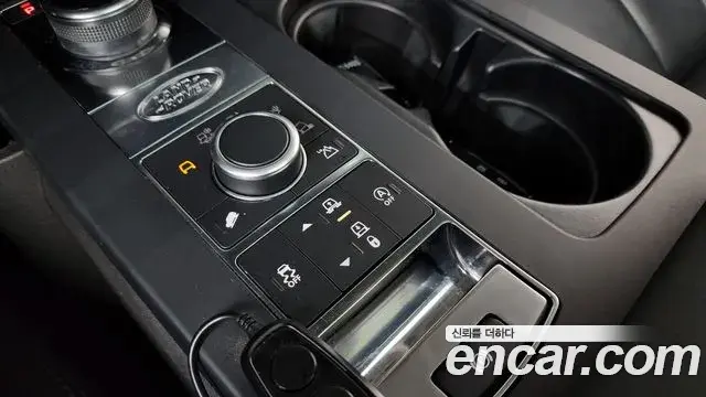 Land Rover Discovery 5 2019 — Фото 17/20