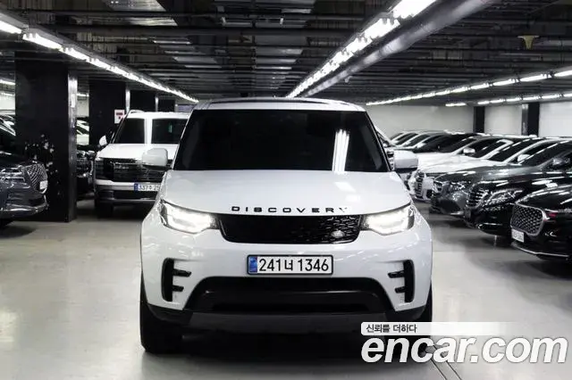 Land Rover Discovery 5 2018 — Фото 1/20