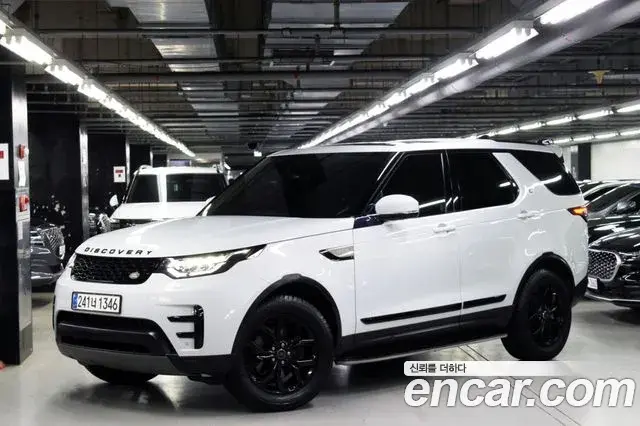 Land Rover Discovery 5 2018 — Фото 2/20