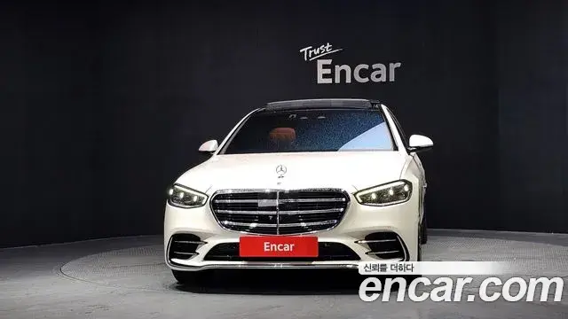 Mercedes-Benz S-Class 2023 — Şəkil 17/34