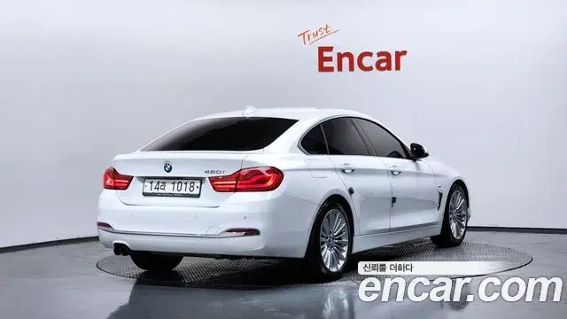 BMW 4 Series 2018 — ფოტო 36/37