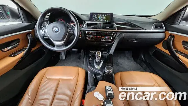 BMW 4 Series 2018 — ფოტო 27/37