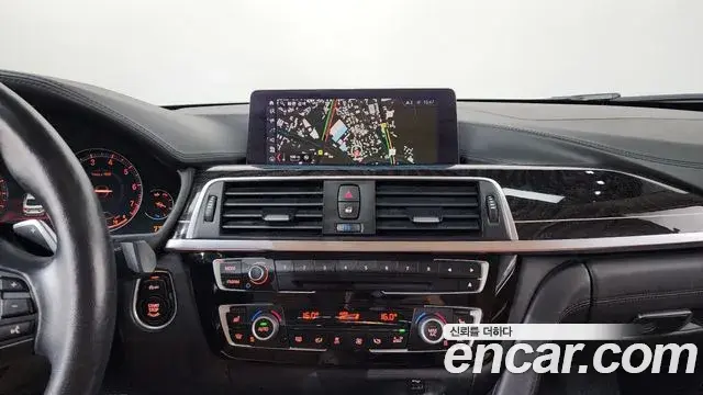 BMW 4 Series 2018 — ფოტო 2/37