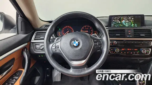 BMW 4 Series 2018 — ფოტო 20/37