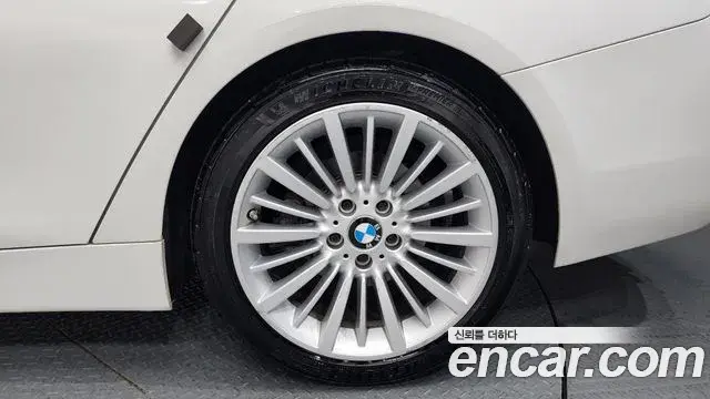 BMW 4 Series 2018 — ფოტო 12/37