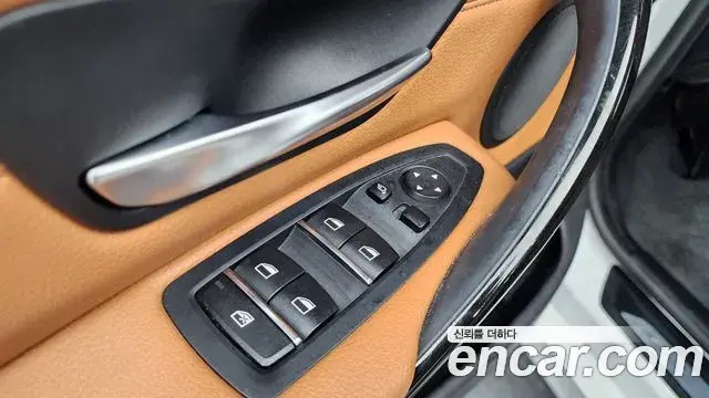 BMW 4 Series 2018 — ფოტო 23/37
