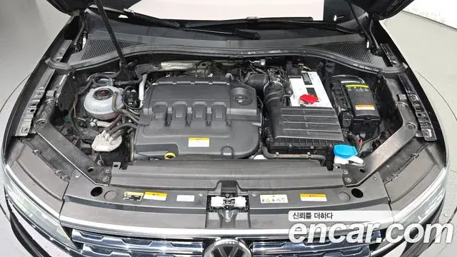 Volkswagen Tiguan 2020 — Şəkil 11/20