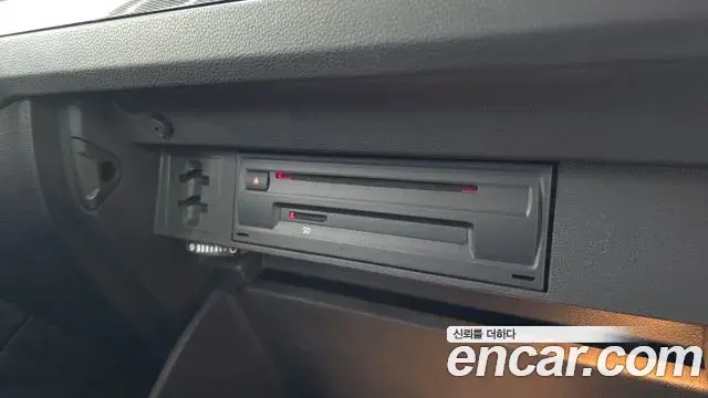 Volkswagen Tiguan 2020 — Şəkil 16/20