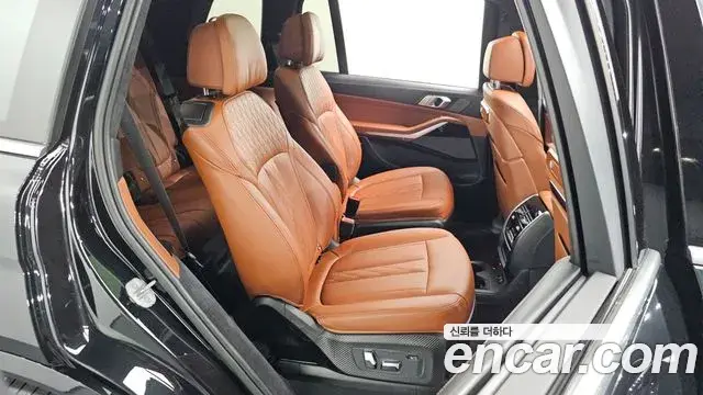 BMW X7 2024 — Şəkil 12/35